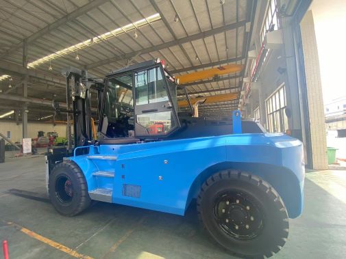 16 ton forklift 7