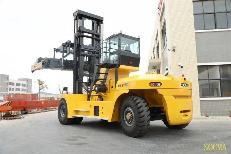 45t forklift with container spreader3