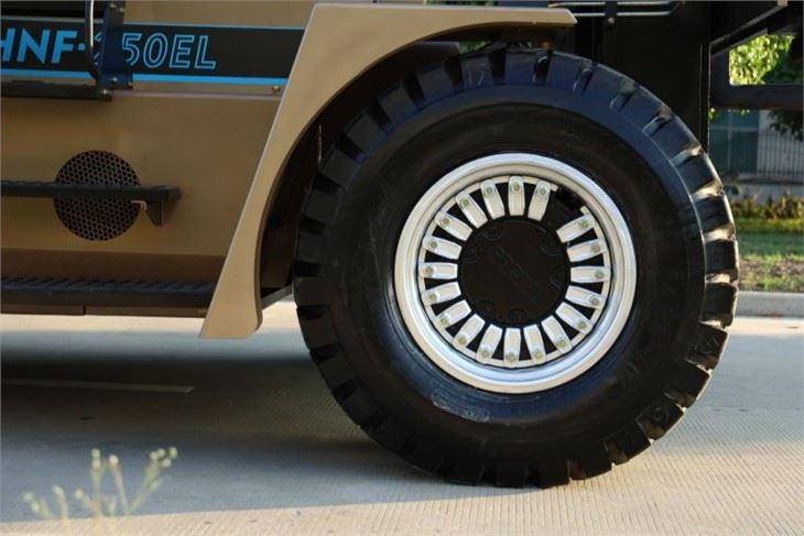good quality wheel for forklift