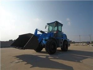 1600kg elektromos kerekes rakodó